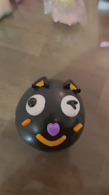 Halloween smushers Squishy Toys for Kids – Cute Pumpkin, Ghost & Cat Squeeze Toys- color may vary